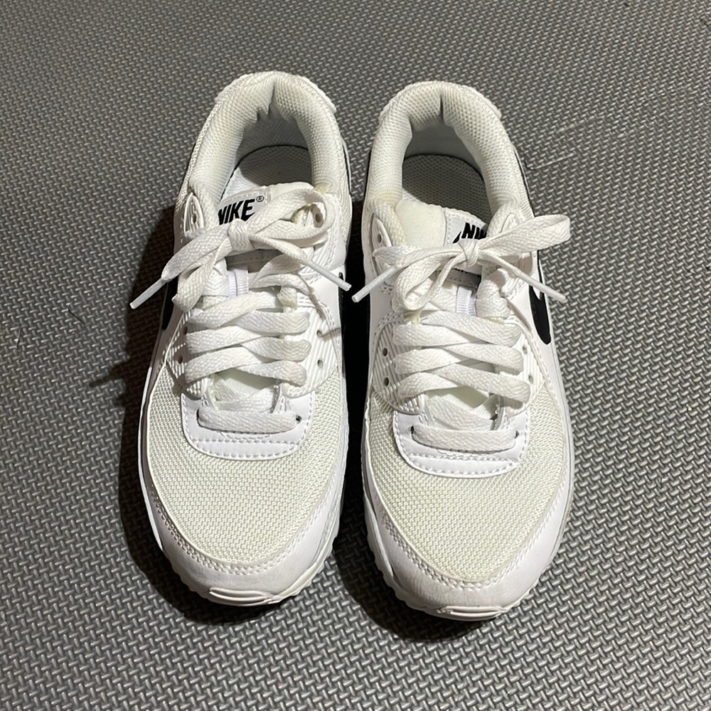 Women’s Nike air max sneakers